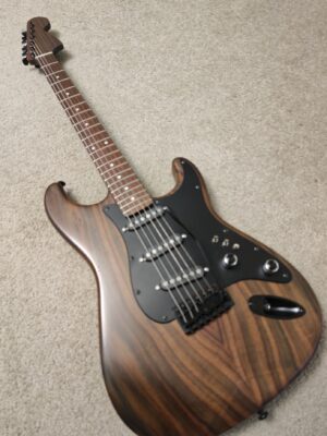 SOLID ROSEWOOD DREAM MACHINE STRAT